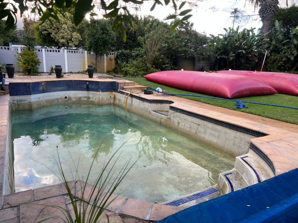 Pool water stored in a bladder on site for reuse after the renovation
