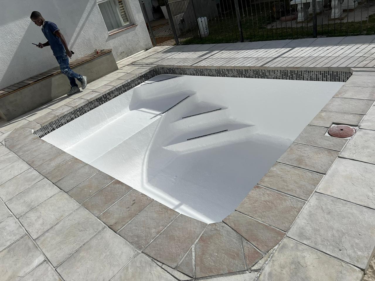 Aquatic Pools mosaic waterline tiling detail for a swimming pool