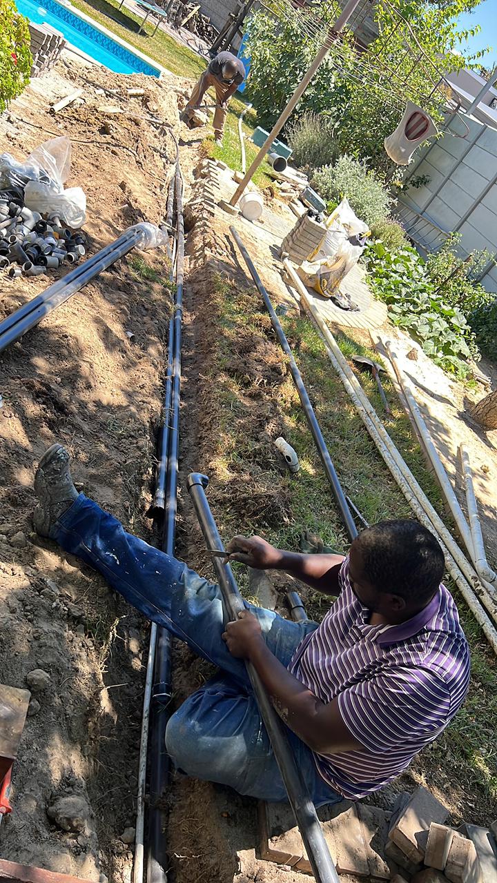 Aquatic Pools swimming pool maintenance and service work
